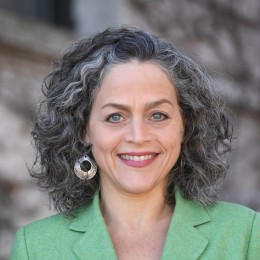 Photo of Lisa Allyn Dale